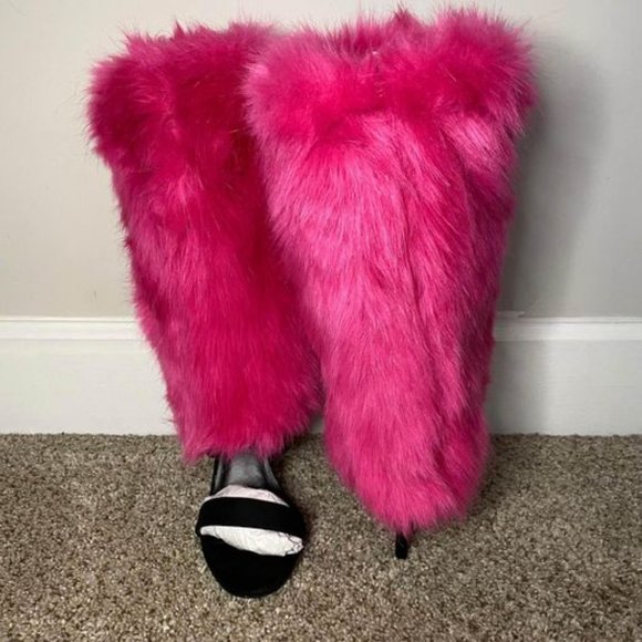 Cape Robbin June-45 Faux Fur Heeled Boot NWOT Size 10 - Picture 2 of 3